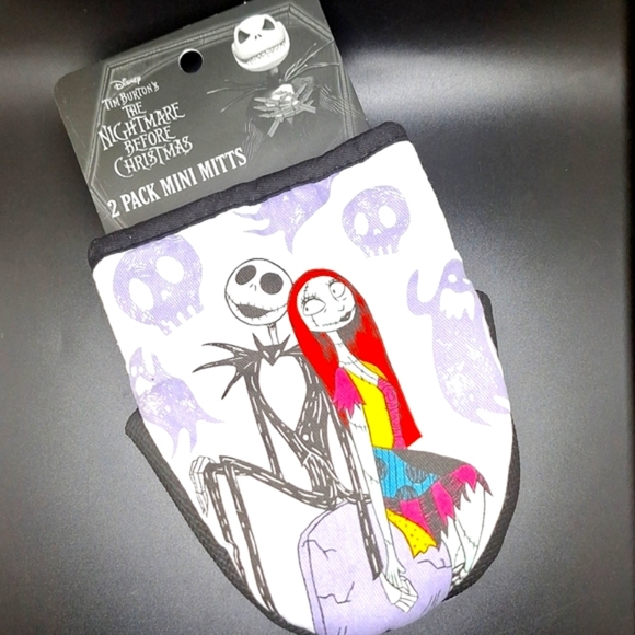 Nightmare Before Christmas oven mitt set of 2 kitchen accessory NMBC jack sally - Picture 1 of 7